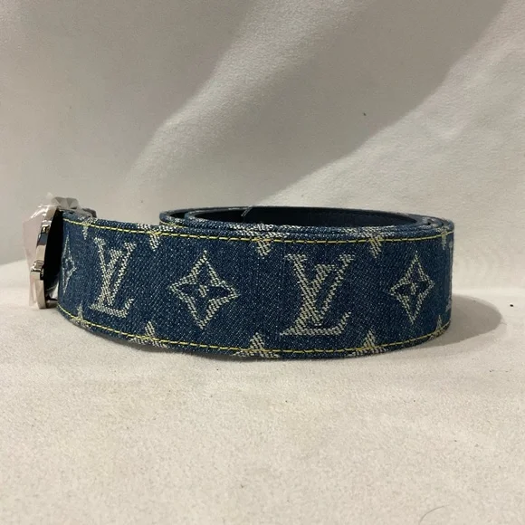 Louis Vuitton Limited Edition Belt - Picture 2 of 6